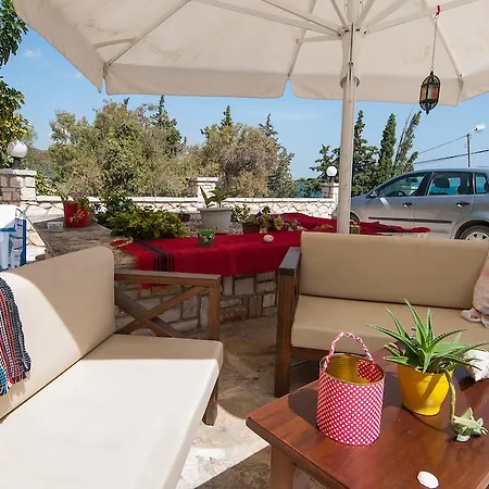 Apartament Karmiris And
