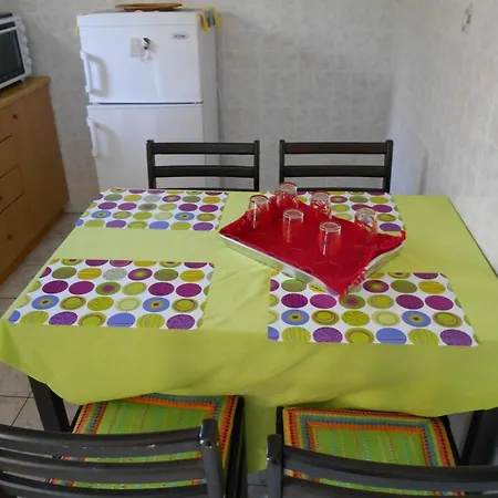 Apartman Karmiris And