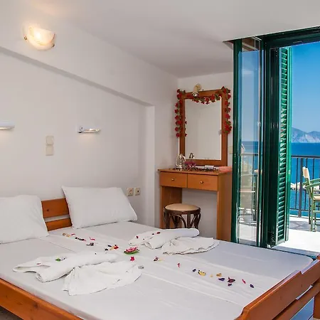 Appartement Karmiris And