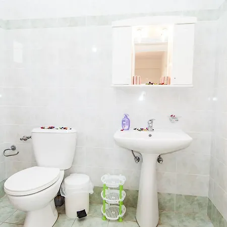 Apartman Karmiris And Kerí