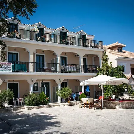 Karmiris And Appartement *