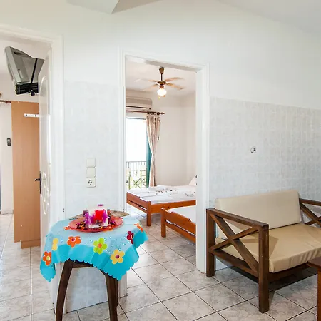 Appartement Karmiris And *